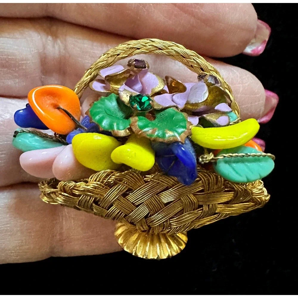 Vintage Flower Basket Brooch Woven Wire‎ & Molded Glass Beads